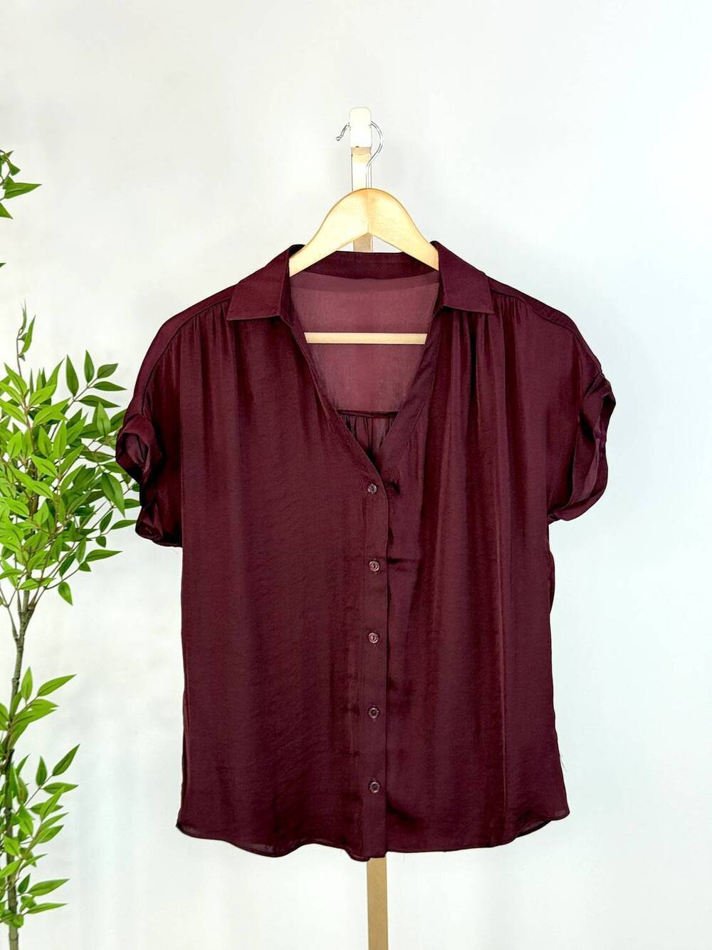 NEW NAKED ZEBRA women's sullivan top in wine